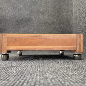 DENALI BURGER 3.5” Isolation Audio Stand Walnut