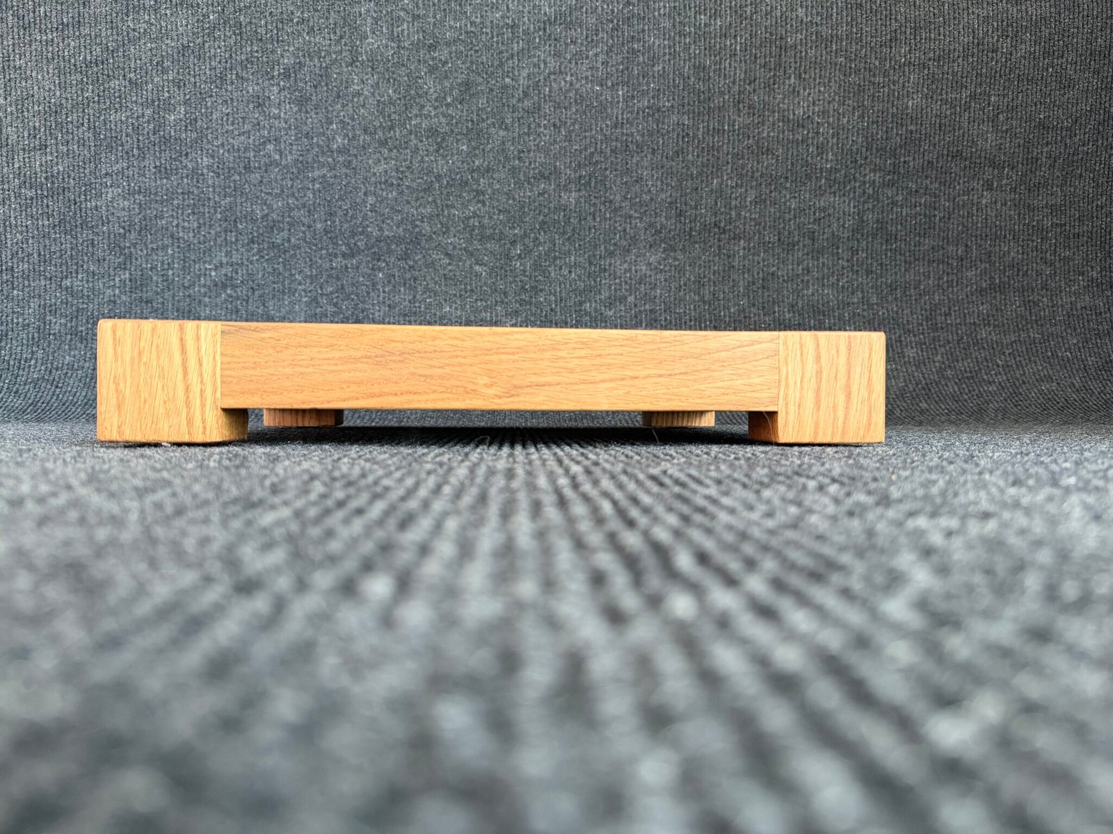 DENALI Audio Stand & Isolation Platform – 2" White Oak - Image 3